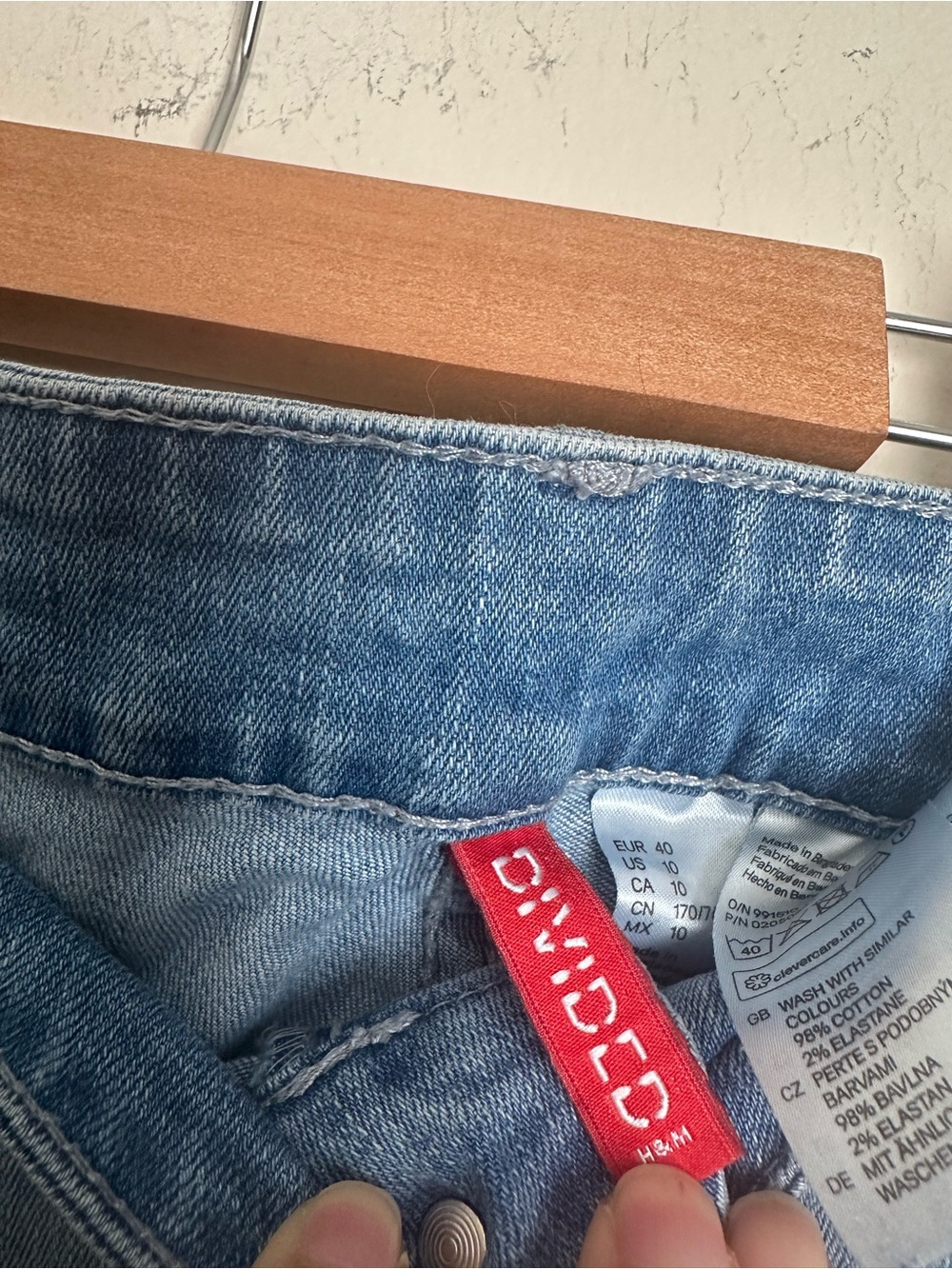 H&M Light Blue Ripped Skinny Jeans - Picture 2 of 2